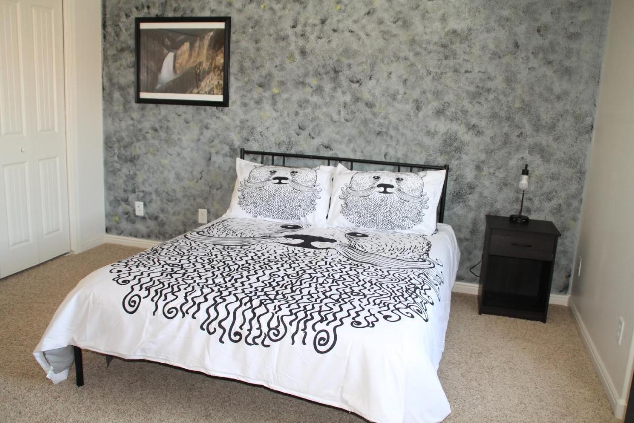 3 Queen Beds, 1 Twin Bed, 2 Rooms, 1 And A Half Bath, Self Check-In, Flexcation Equipped Айдахо-Фолс Экстерьер фото